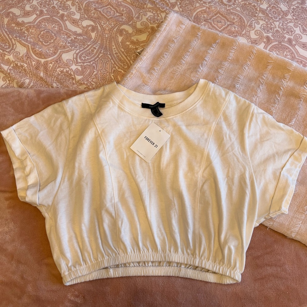 Nwt Crop top